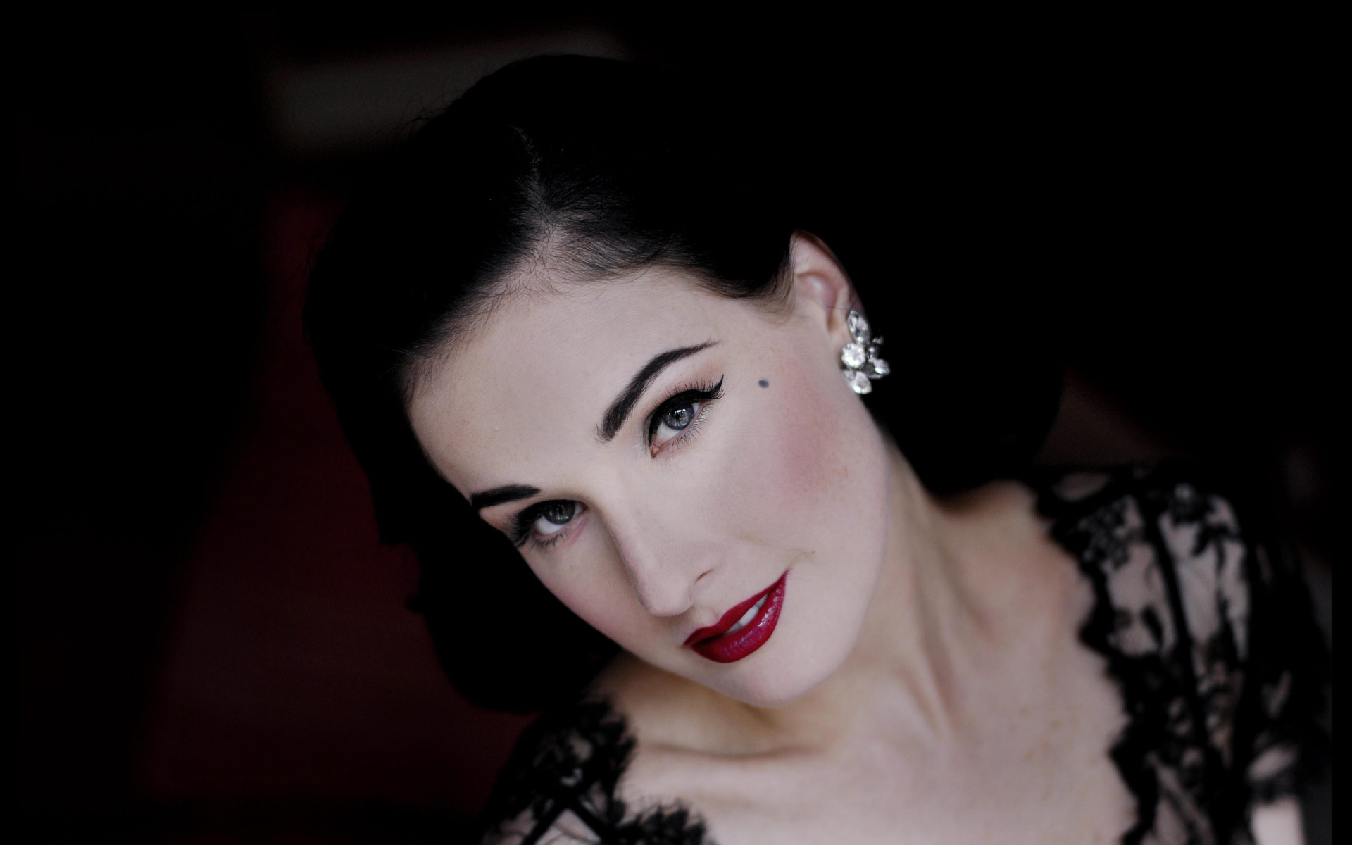 6920816-dita-von-teese-2013