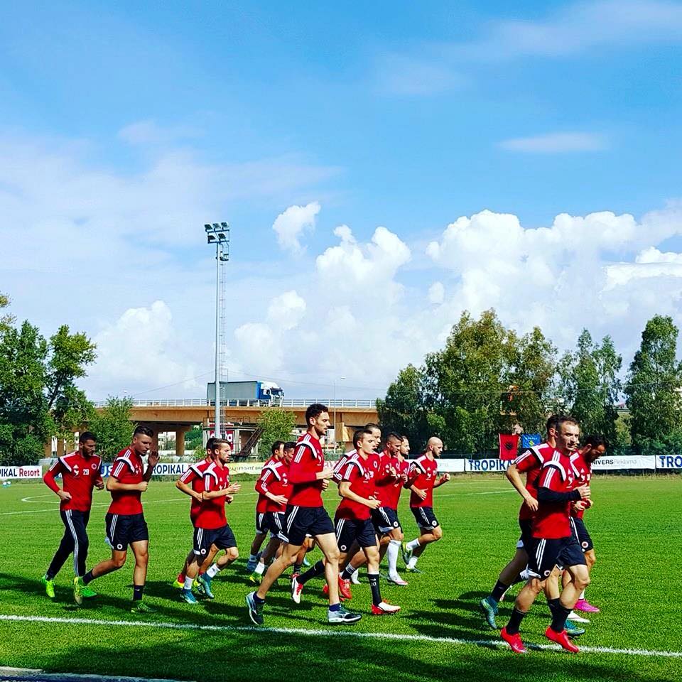 12107715_916306998457726_1349448099728037030_n