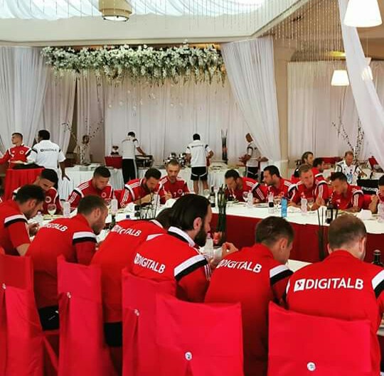 1546255_526141047544508_2398206357236382672_n