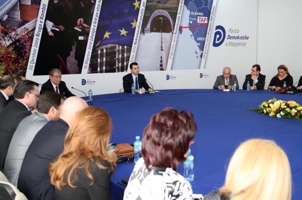 PD-Basha-mbledhje-grupi