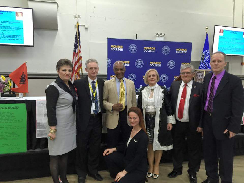 12991085_977495085679077_7013587216688151385_n