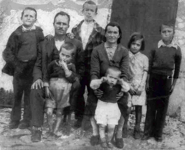 57-Lame Malita me femijet ne Libohove